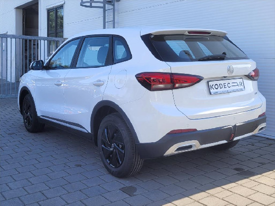 Nový vůz MG ZS 1,5 115k 5MAN 4x2  Excite bílá Benzín Manuální