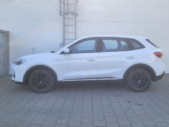 Nový vůz MG ZS 1,5 115k 5MAN 4x2  Excite bílá Benzín Manuální