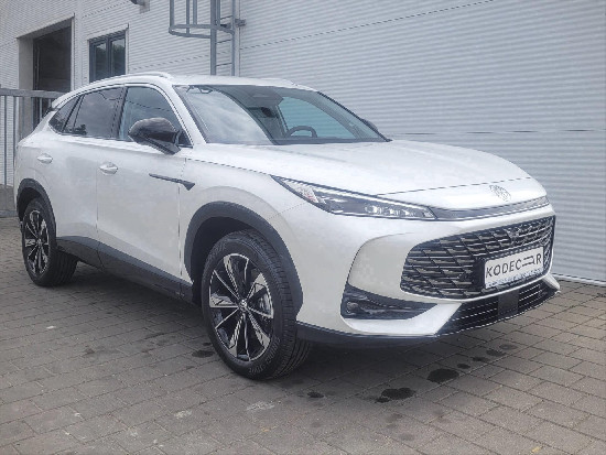Nový vůz MG HS 1,5 Emotion HEV 2AT 224k bílá metalíza hybridní - benzin Manuální