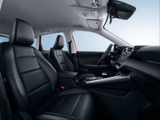 Nový vůz MG ZS 1,5 HEV 102k 3AT  Exclusive bílá hybridní - benzin Automatická