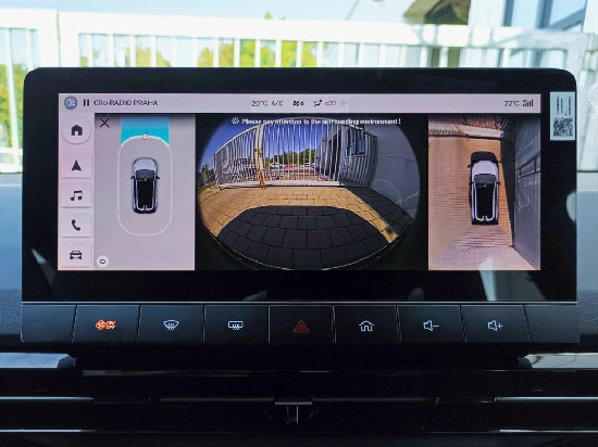 Nový vůz MG MG4 EV 77kWh 245k 1AT 4x2  Exclusive černá metalíza Elektro Automatická