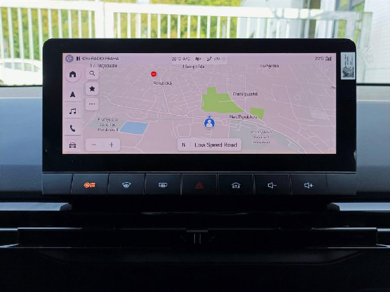 Nový vůz MG MG4 EV 77kWh 245k 1AT 4x2  Exclusive černá metalíza Elektro Automatická