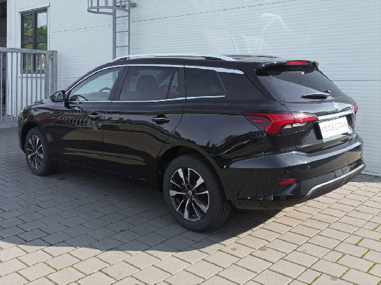 Nový vůz MG MG5 EV 156k 1AT 4x2  Excite černá metalíza Elektro Automatická