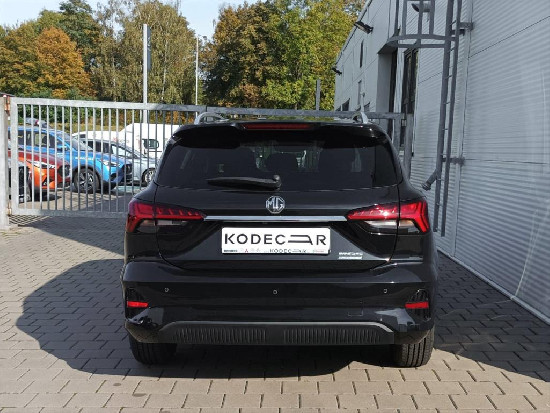 Nový vůz MG MG5 EV 156k 1AT 4x2  Excite černá metalíza Elektro Automatická