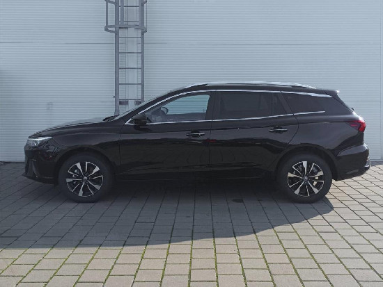 Nový vůz MG MG5 EV 156k 1AT 4x2  Excite černá metalíza Elektro Automatická