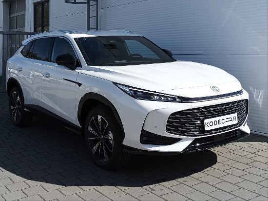 Nový vůz MG HS 1,5 TGI 7AT 170k  Exclusive bílá metalíza Benzín Automatická