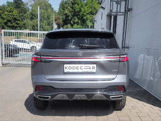 Nový vůz MG HS 1,5 Exclusive TGI 7AT 170k světle šedá metalíza Benzín Automatická