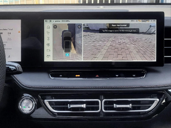 Nový vůz MG HS 1,5 TGI 7AT 170k  Exclusive světle šedá metalíza Benzín Automatická