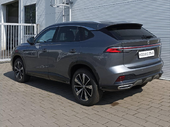 Nový vůz MG HS 1,5 TGI 7AT 170k  Emotion šedá metalíza Benzín Automatická