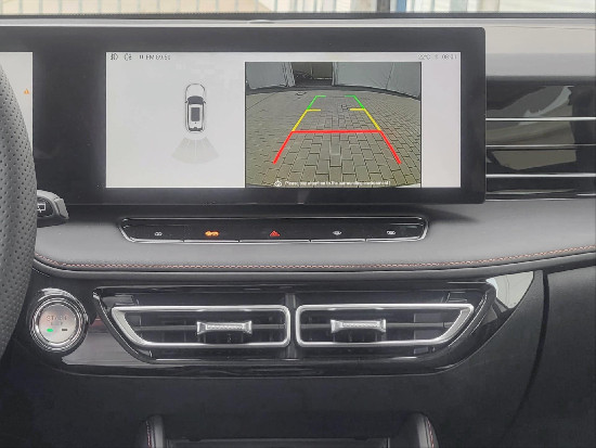 Nový vůz MG HS 1,5 Emotion TGI 7AT 170k světle šedá metalíza Benzín Automatická