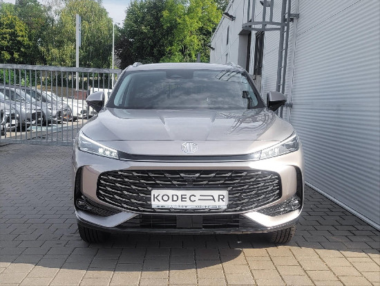 Nový vůz MG HS 1,5 TGI 7AT 170k  Emotion světle šedá metalíza Benzín Automatická