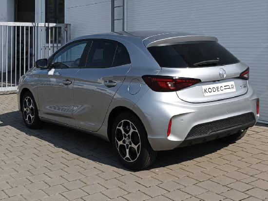 Nový vůz MG MG3 1,5 Hybrid+ 195k AT 4x2 100kW+75kW Exclusive stříbrná metalíza hybridní - benzin Automatická