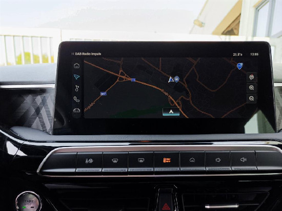 Nový vůz MG MG3 1,5 Hybrid+ 195k AT 4x2 100kW+75kW Exclusive stříbrná metalíza hybridní - benzin Automatická