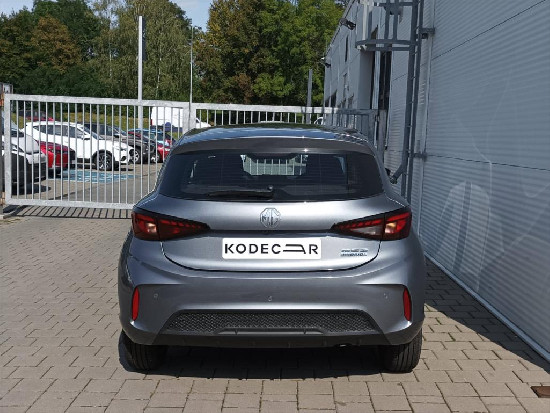 Nový vůz MG MG3 1,5 Hybrid+ 195k AT 4x2 100kW+75kW Emotion šedá metalíza hybridní - benzin Automatická
