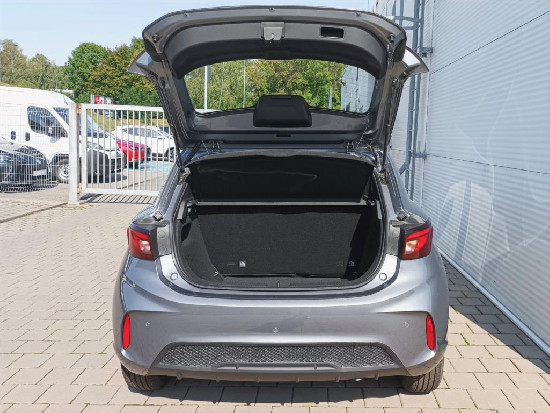 Nový vůz MG MG3 1,5 Hybrid+ 195k AT 4x2 100kW+75kW Emotion šedá metalíza hybridní - benzin Automatická