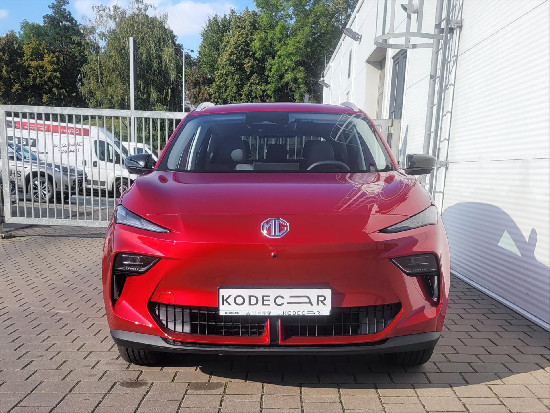 Nový vůz MG MGS5 EV 0,0 231k 64kWh 1AT  Exclusive červená metalíza Elektro Automatická