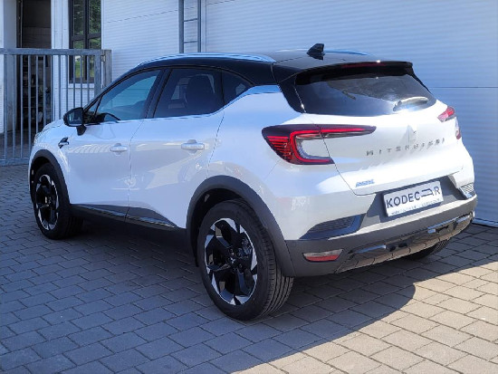 Nový vůz Mitsubishi ASX 1,3 DI-T140k 6MAN 4x2  Intense+ bílá metalíza hybridní - benzin Manuální