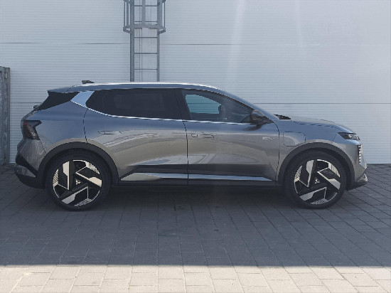 Nový vůz Mitsubishi Eclipse Cross Instyle BEV 87kWh AT 218k šedá metalíza Elektro Automatická