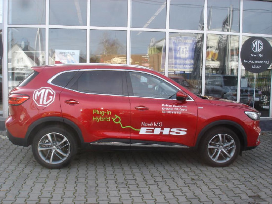 Nový vůz MG EHS 1,5 TGI 10AT  eHS Emotion červená metalíza hybridní - benzin Automatická