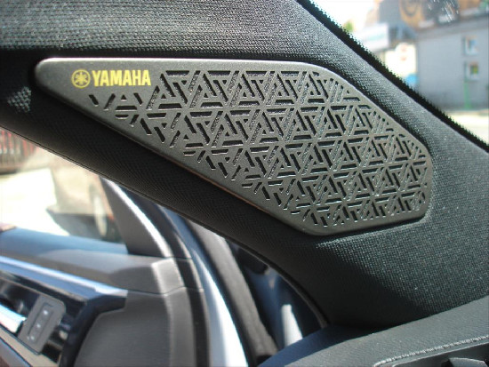 Nový vůz Mitsubishi Outlander 2,4 PHEV 306k AT 4x4  Instyle+ světle šedá metalíza hybridní - benzin Automatická