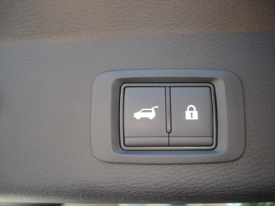 Nový vůz Mitsubishi Outlander 2,4 PHEV 306k AT 4x4  Instyle+ světle šedá metalíza hybridní - benzin Automatická