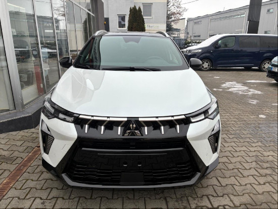 Nový vůz Mitsubishi ASX 1,3 DI-T Mild Hybrid 160k 7AT 4x2  Invite+ bílá metalíza hybridní - benzin Automatická