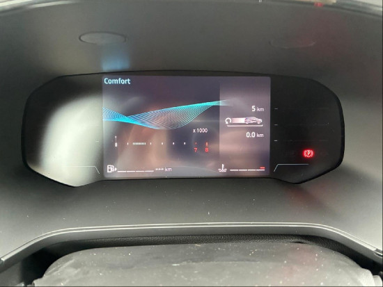 Nový vůz Mitsubishi ASX 1,3 DI-T Mild Hybrid 160k 7AT 4x2  Invite+ bílá metalíza hybridní - benzin Automatická