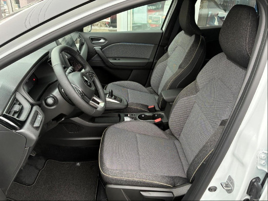 Nový vůz Mitsubishi ASX 1,3 DI-T Mild Hybrid 160k 7AT 4x2  Invite+ bílá metalíza hybridní - benzin Automatická