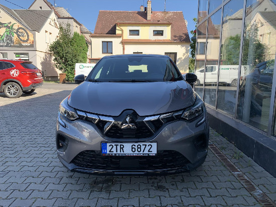 Nový vůz Mitsubishi ASX 1,6 HEV 143k AT 4x2  Invite šedá metalíza hybridní - benzin Automatická